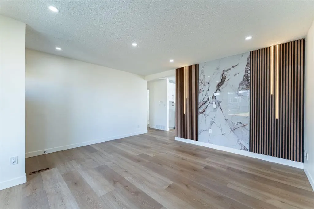 71 Maranda Close NE