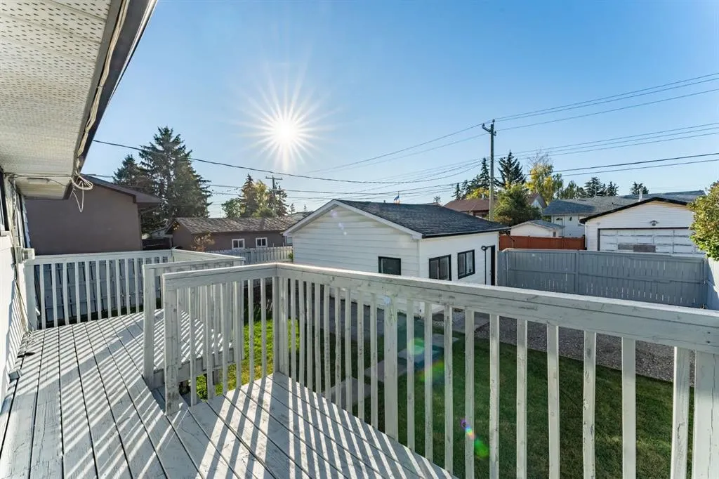 71 Maranda Close NE