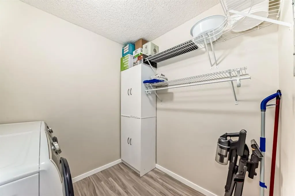 4000 Somervale Court SW, #208
