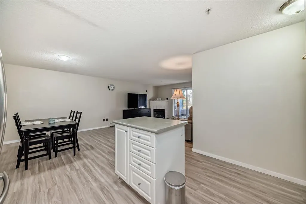 4000 Somervale Court SW, #208