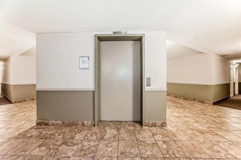 4000 Somervale Court SW, #208