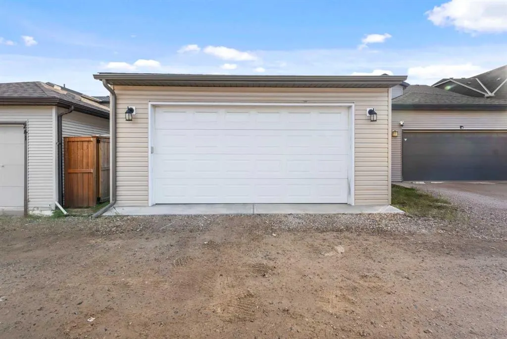 237 Walden Parade SE