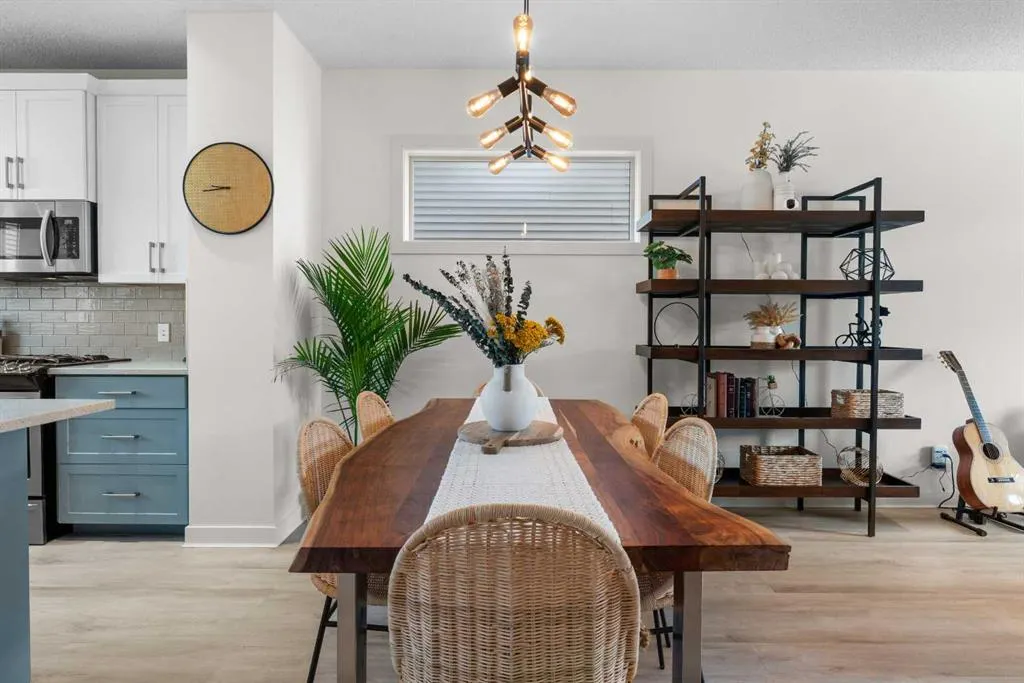 237 Walden Parade SE