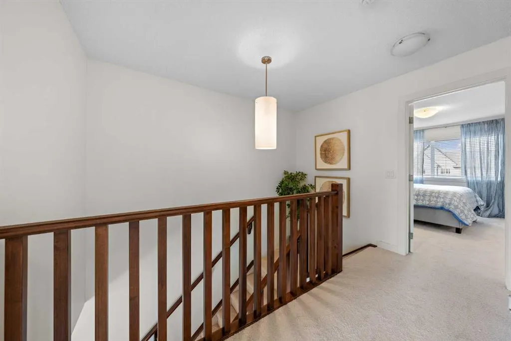 237 Walden Parade SE