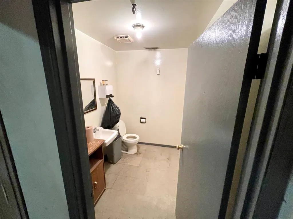 4211 53 Street Close