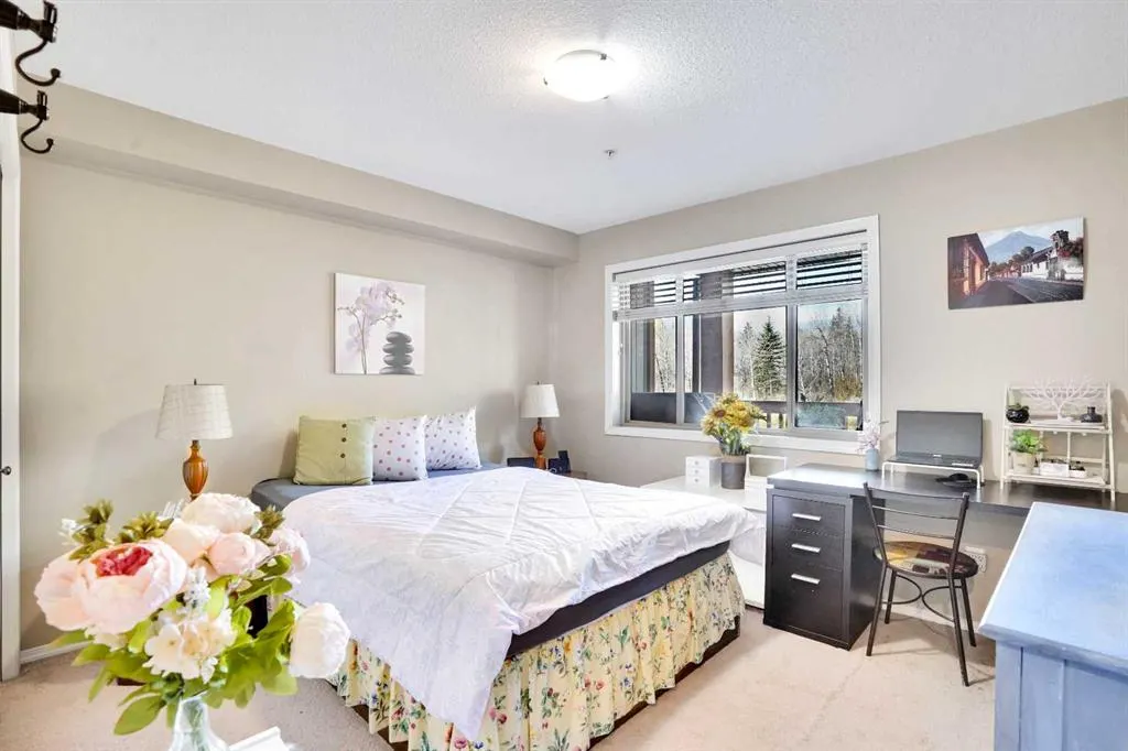 300 Palliser Lane, #218