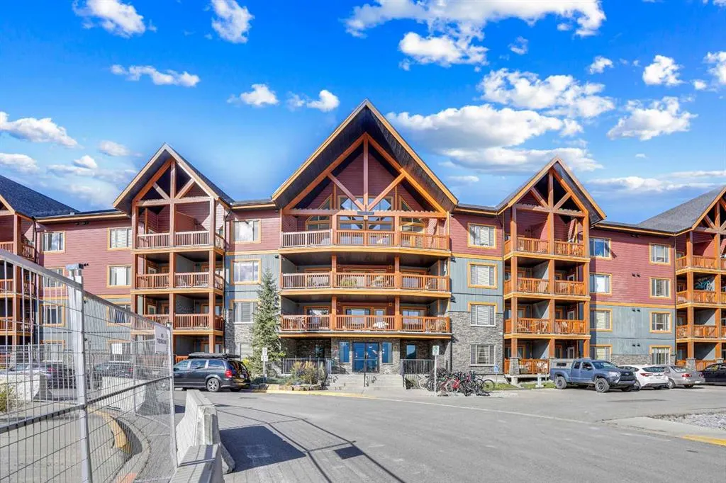 300 Palliser Lane, #218