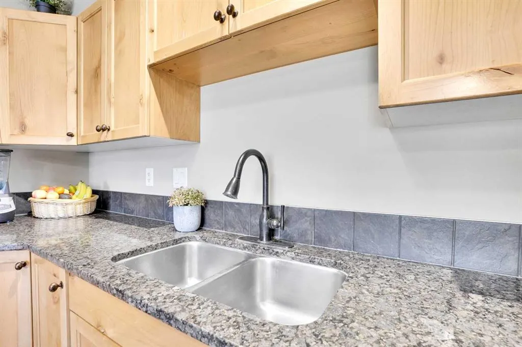 300 Palliser Lane, #218