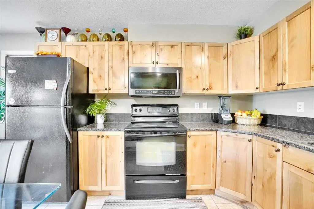 300 Palliser Lane, #218