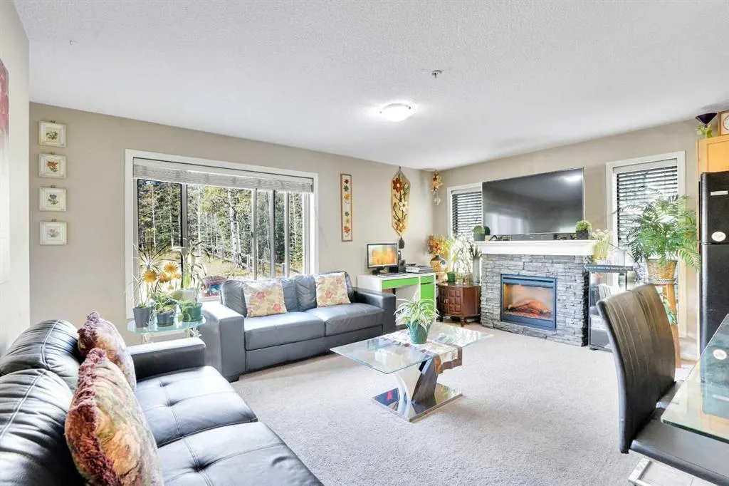 300 Palliser Lane, #218