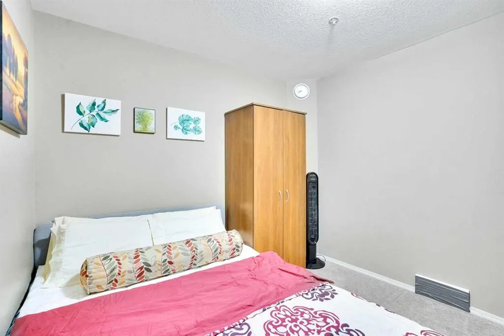 300 Palliser Lane, #218