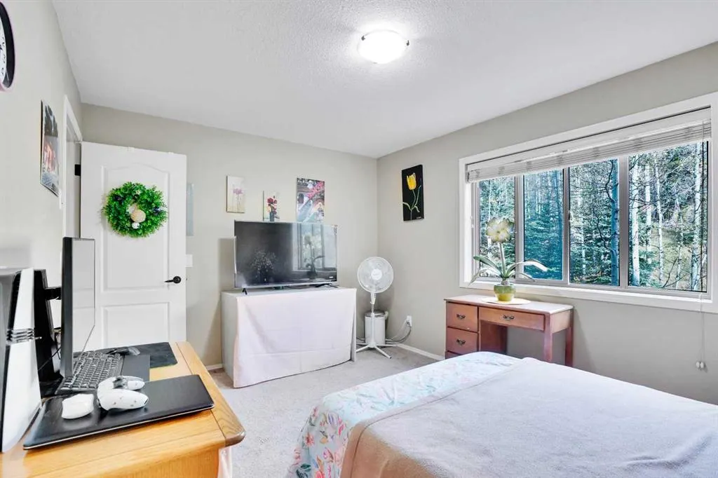 300 Palliser Lane, #218