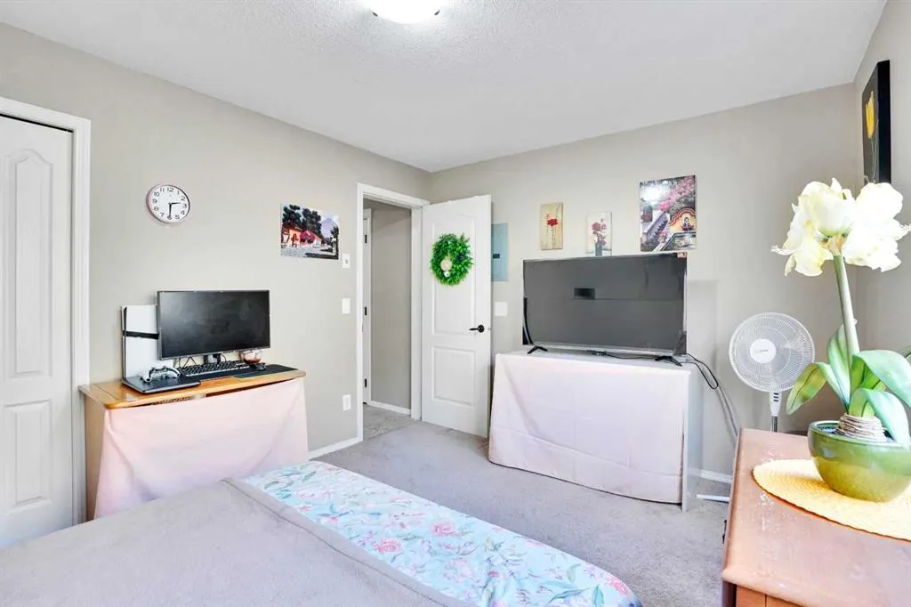 300 Palliser Lane, #218