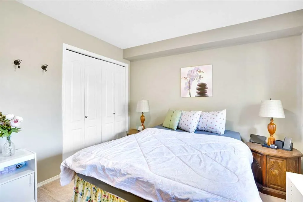 300 Palliser Lane, #218