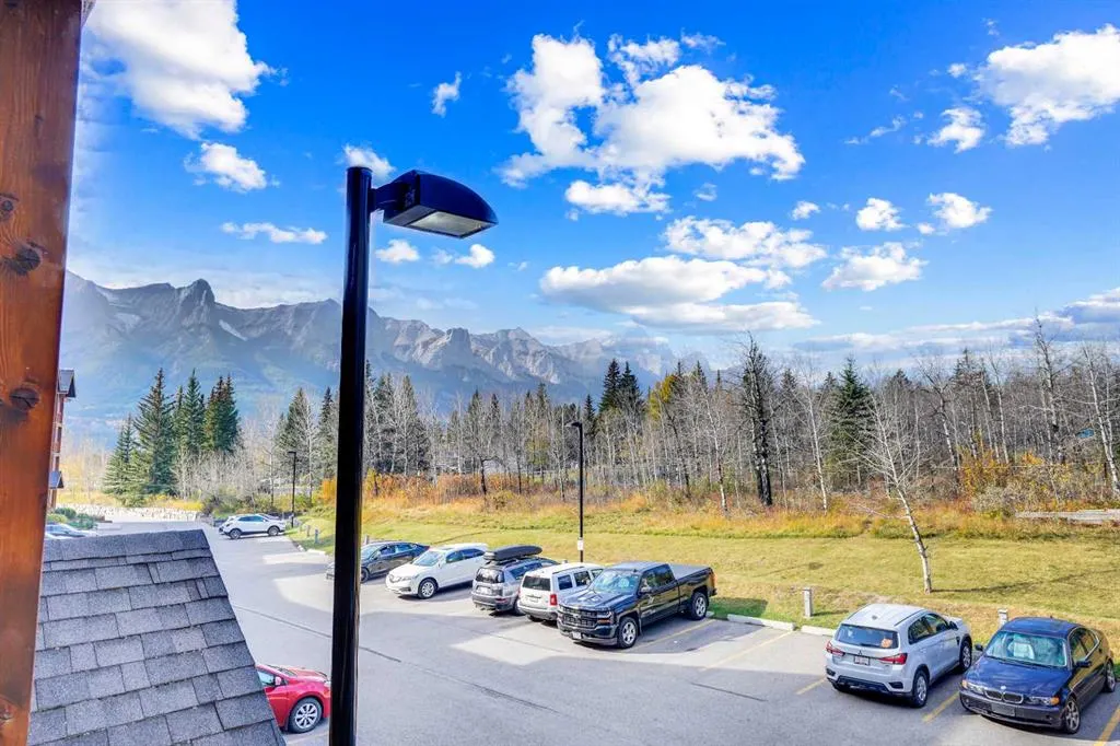 300 Palliser Lane, #218