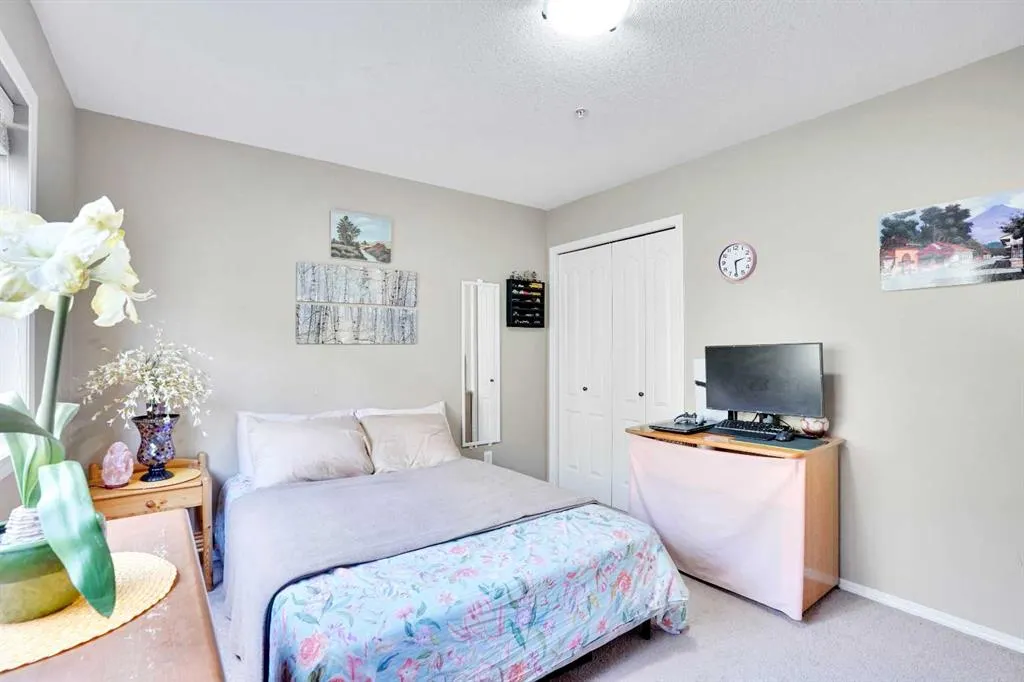 300 Palliser Lane, #218