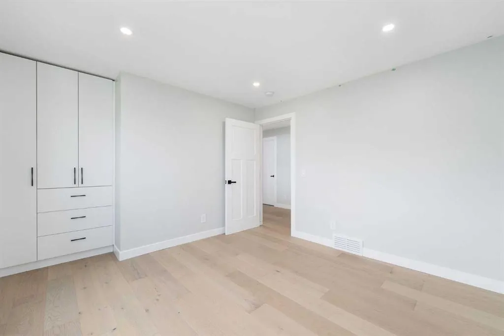 328 Cantrell Place SW