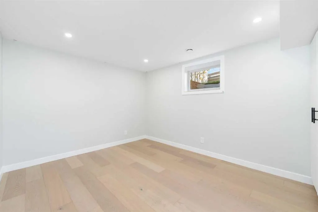 328 Cantrell Place SW