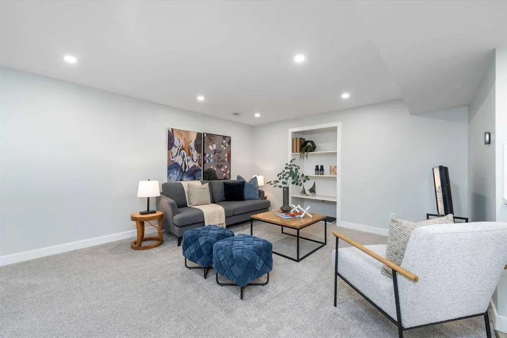 328 Cantrell Place SW