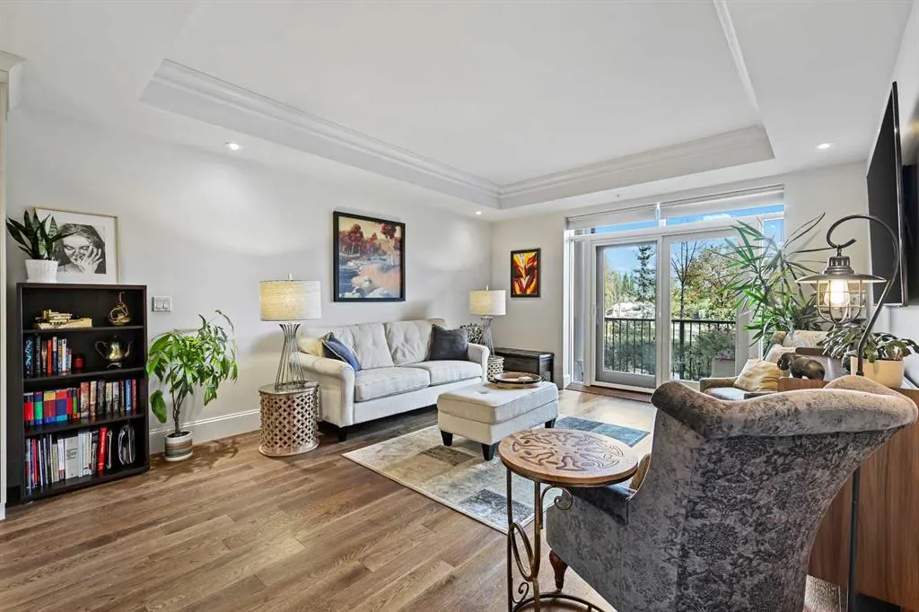 211 Quarry Way SE, #104