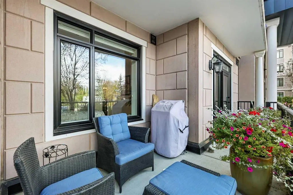 211 Quarry Way SE, #104