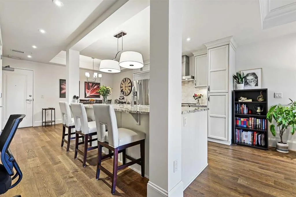 211 Quarry Way SE, #104