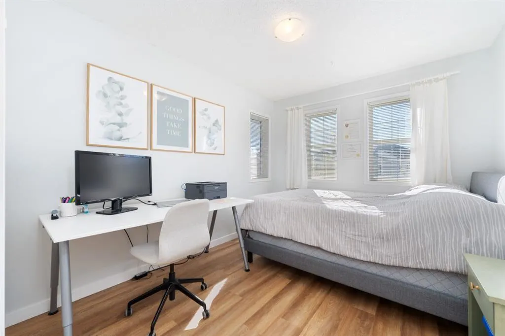 291 Arbour Grove Close NW