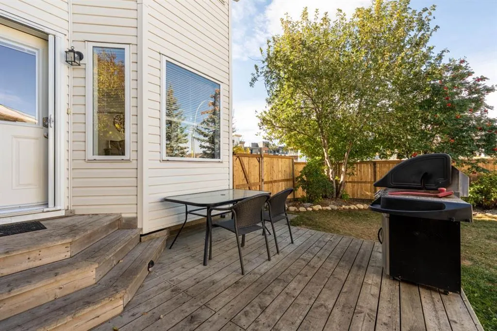 291 Arbour Grove Close NW
