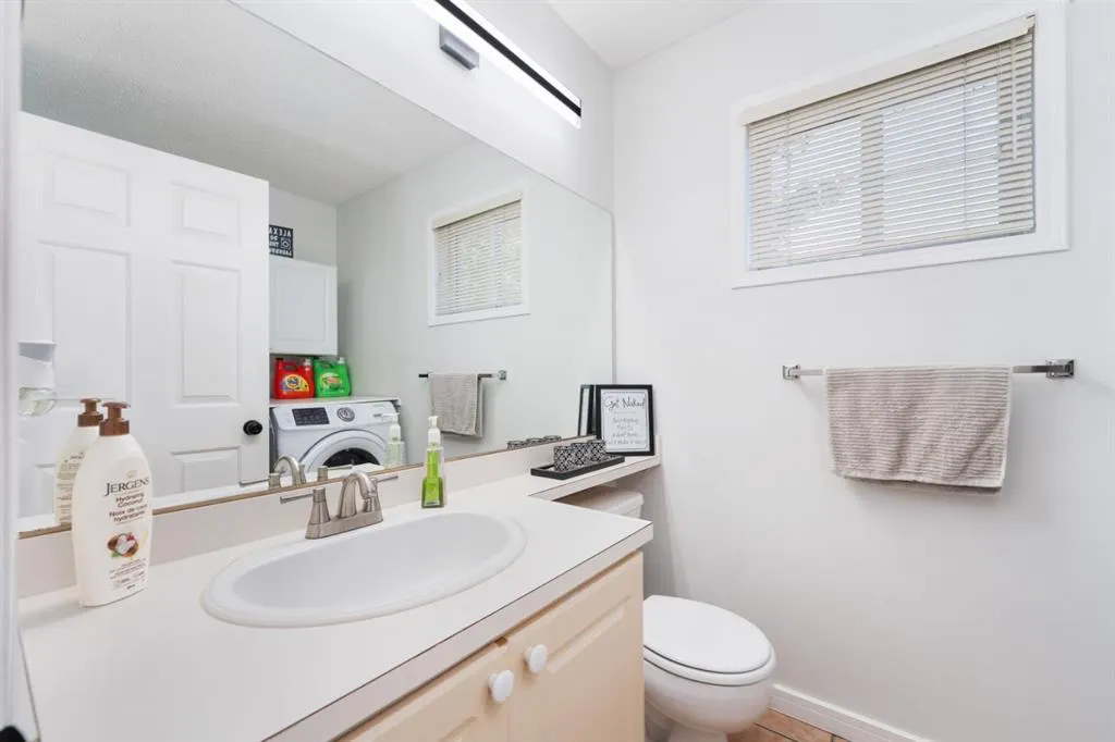 291 Arbour Grove Close NW