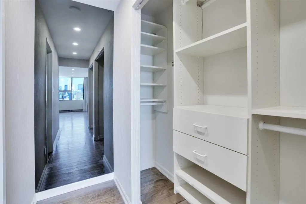 330 26 Avenue SW, #1703