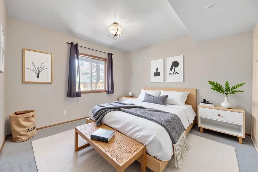 15 Henderson Bay NE