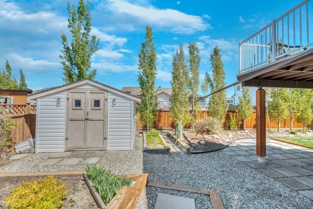 15 Henderson Bay NE