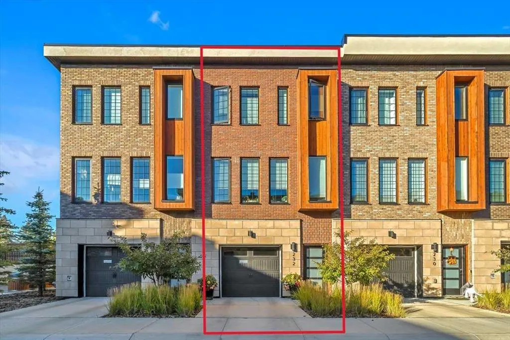 81 Greenbriar Place NW, #232
