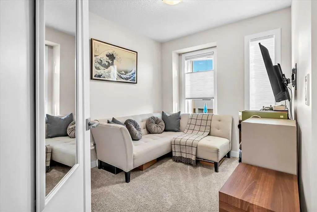 81 Greenbriar Place NW, #232