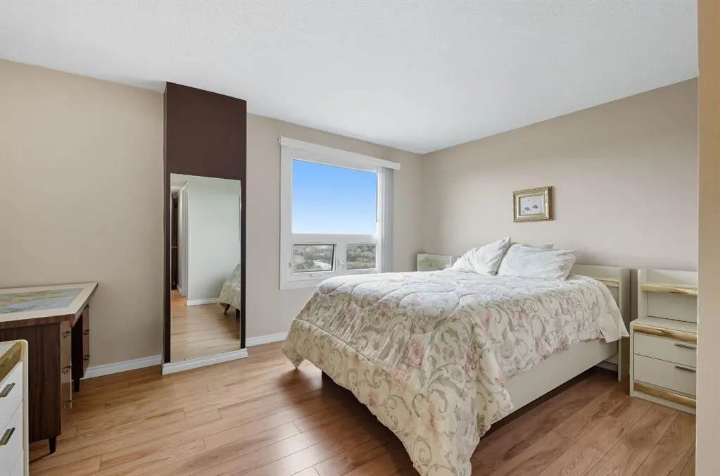 12303 Jasper Avenue NW, #1001