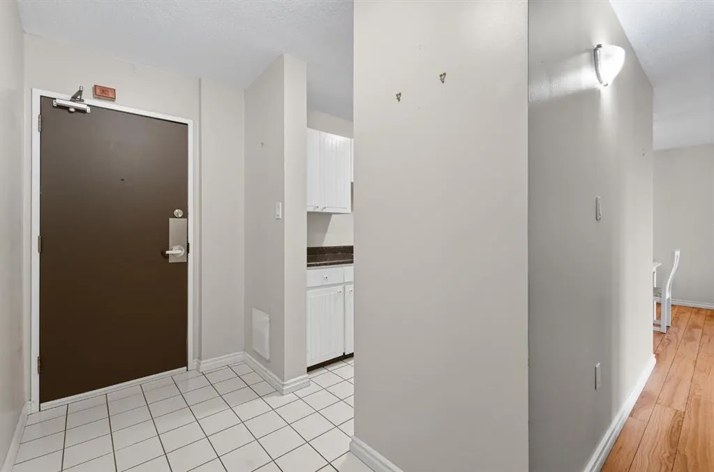 12303 Jasper Avenue NW, #1001