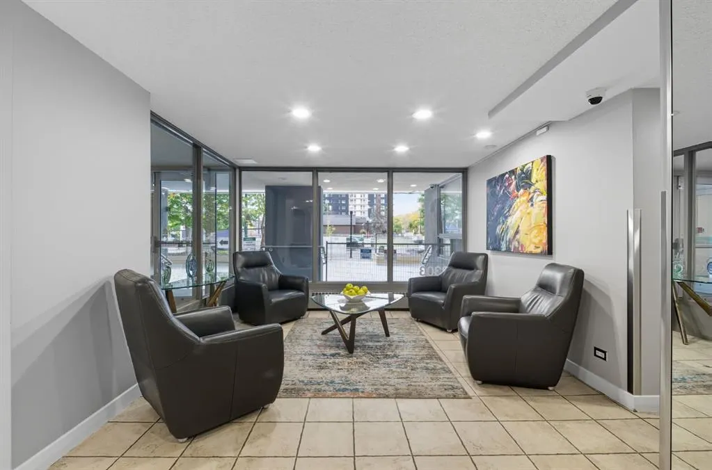 12303 Jasper Avenue NW, #1001