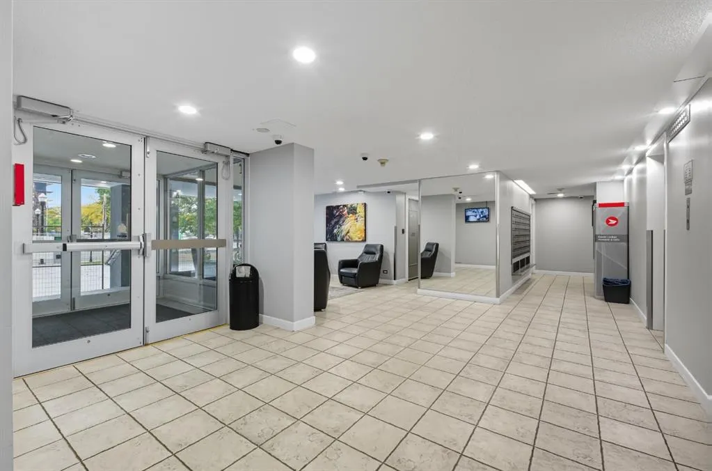 12303 Jasper Avenue NW, #1001