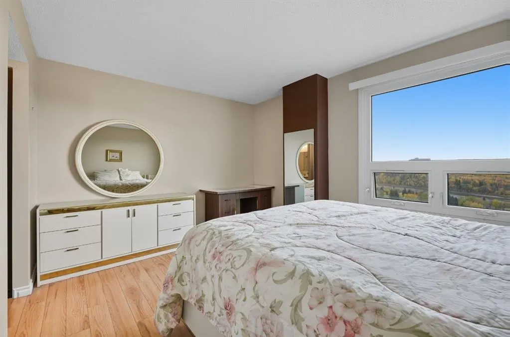 12303 Jasper Avenue NW, #1001