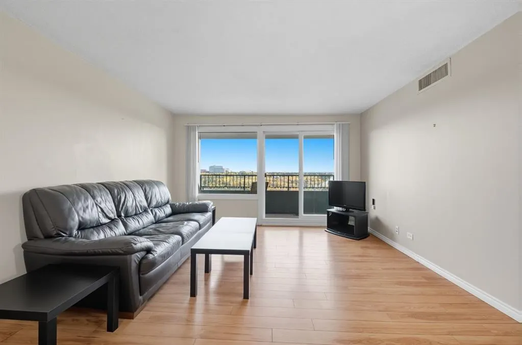 12303 Jasper Avenue NW, #1001