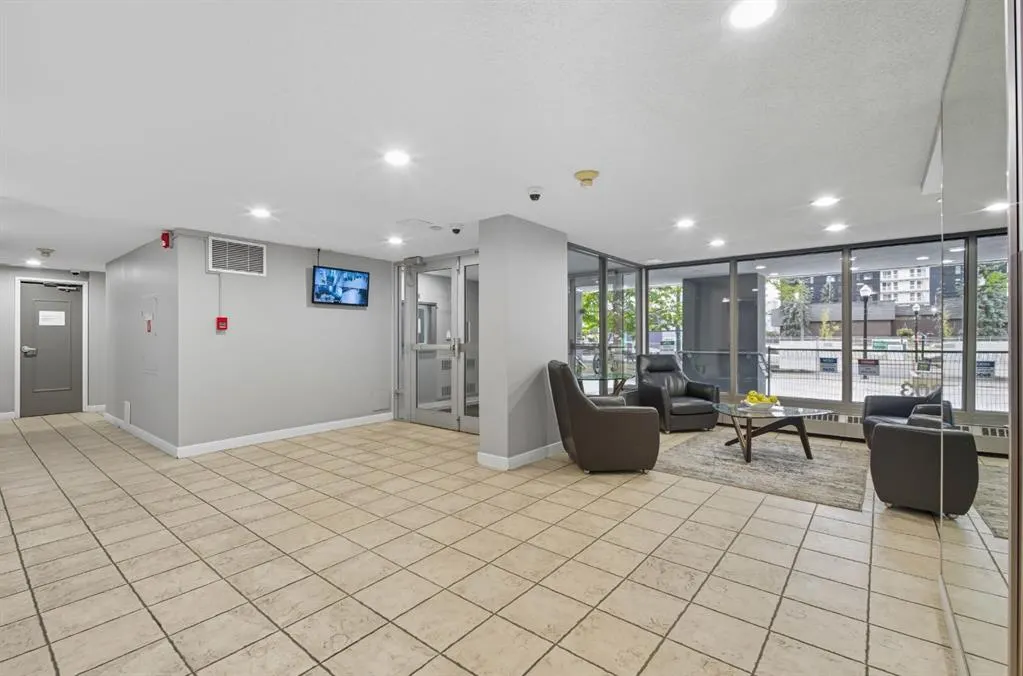 12303 Jasper Avenue NW, #1001
