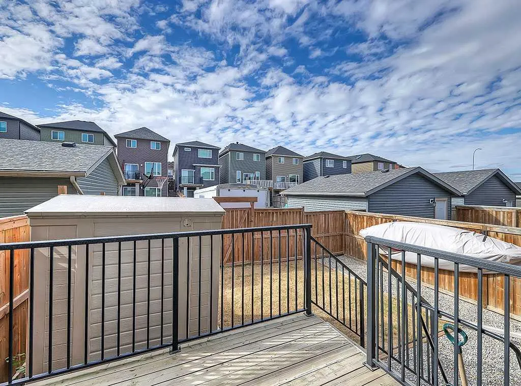 588 Evanston Link NW