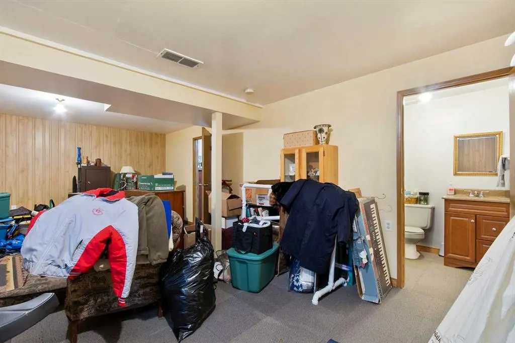 4102 Silverpark Estates Close