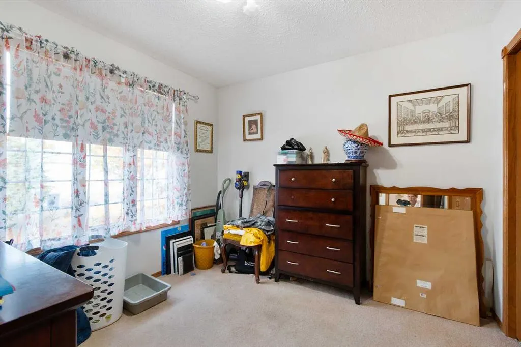 4102 Silverpark Estates Close
