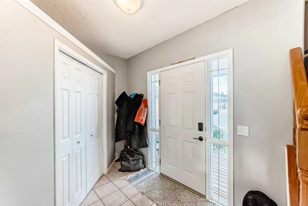 124 Creek Gardens Close NW