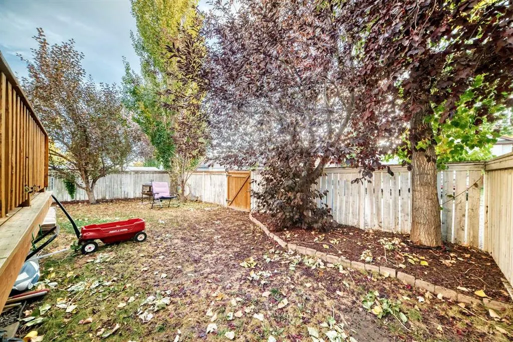 124 Creek Gardens Close NW