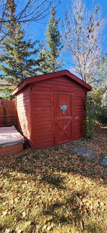 1506 Walter Place