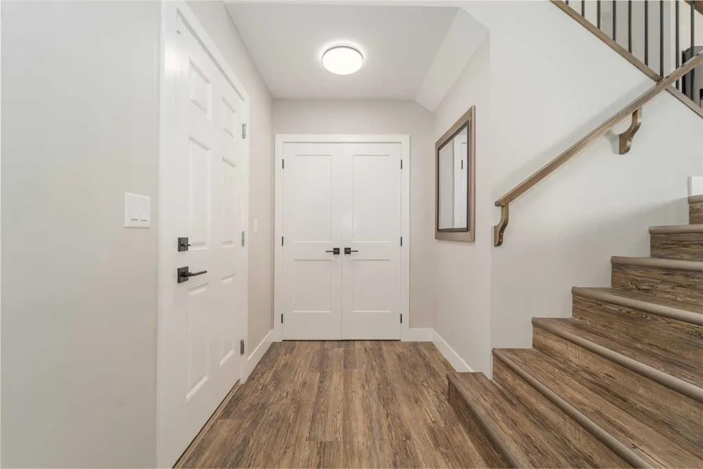 42 Riverwood Place SW