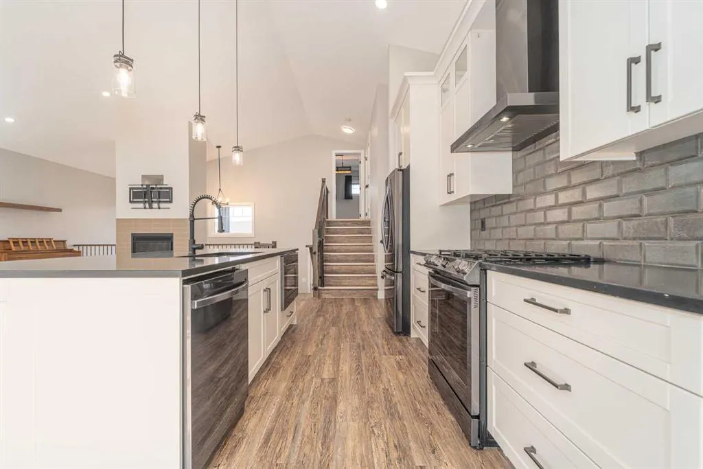 42 Riverwood Place SW