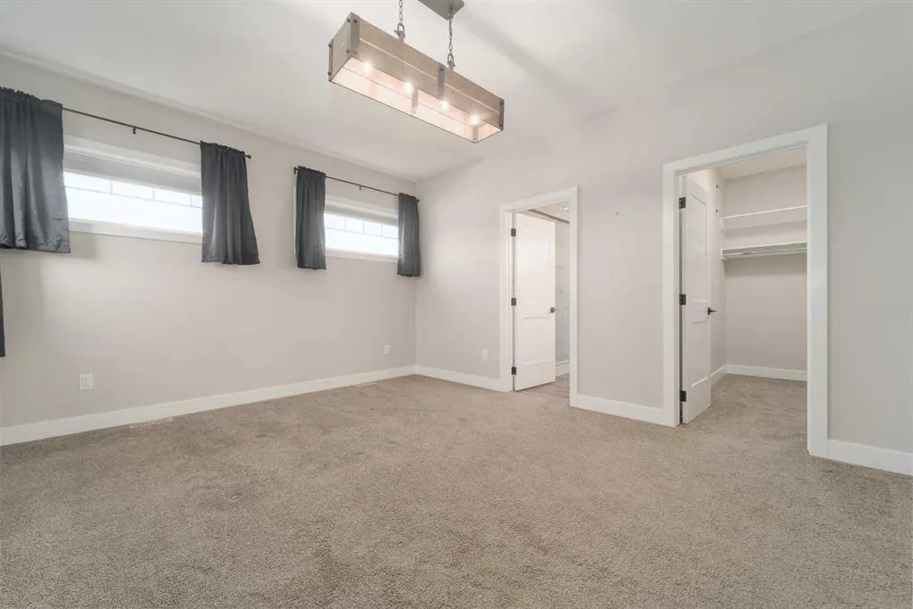 42 Riverwood Place SW